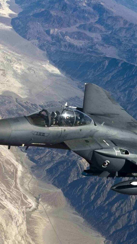 फाइटर जेट में कौन सा तेल डाला जाता है