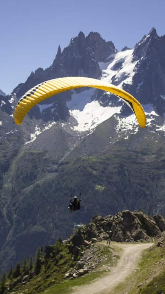 पैरा ग्लाइडिंग में कितने पैसे लगते हैं?