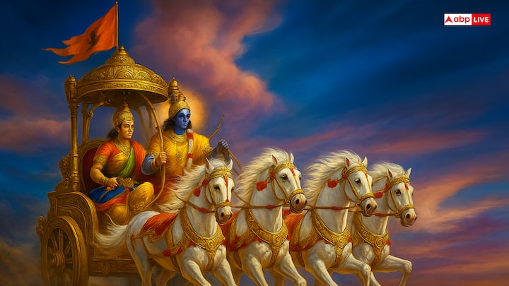 आज भारत-पाक तनाव के बीच लोग आरपार के युद्ध की बात कर रहे हैं. पाकिस्तान के आतंकी हमलों से हमारे धैर्य की सीमा पार हो चुकी है. ऐसे में महाभारत का संदेश प्रासंगिक हो जाता है. वेदों में कहा गया है, सत्य और धर्म की रक्षा के लिए एकजुट हो जाओ और जरूरत पड़े तो बलिदान दो. महाभारत सिखाती है कि युद्ध अंतिम उपाय है, लेकिन जब धर्म और आत्मरक्षा की बात हो, तब पीछे नहीं हटना चाहिए.