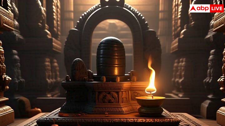 वास्तु शास्त्र के अनुसार, शिवलिंग के सामने इस प्रकार दीपक जलाना घर में सकारात्मक ऊर्जा के प्रवाह को बढ़ाता है, जिससे दरिद्रता, रोग और कलह जैसे दोष दूर होते हैं.