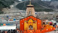Kedarnath Temple: āĻā§āϞ⧠āĻā§āϞ āĻĻāϰāĻāĻž, ā§§ā§Ļā§Ž āĻā§āĻāύā§āĻāĻžāϞ āĻĢā§āϞ⧠āϏāĻžāĻāĻžāύ⧠āĻšāϞ āĻŽāύā§āĻĻāĻŋāϰ, āĻāĻā§āϤāĻĻā§āϰ āĻāĻŋāĻĄāĻŧ āĻāĻĒāĻā§ āĻĒāĻĄāĻŧāϞ āĻā§āĻĻāĻžāϰāύāĻžāĻĨā§ !