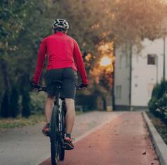 ਸਵੇਰੇ 40 ਮਿੰਟ ਸਾਈਕਲ ਚਲਾਉਣ ਨਾਲ ਮਿਲਦੇ ਗਜ਼ਬ ਫਾਇਦੇ, ਬਿਮਾਰੀਆਂ ਰਹਿੰਦੀਆਂ ਦੂਰ