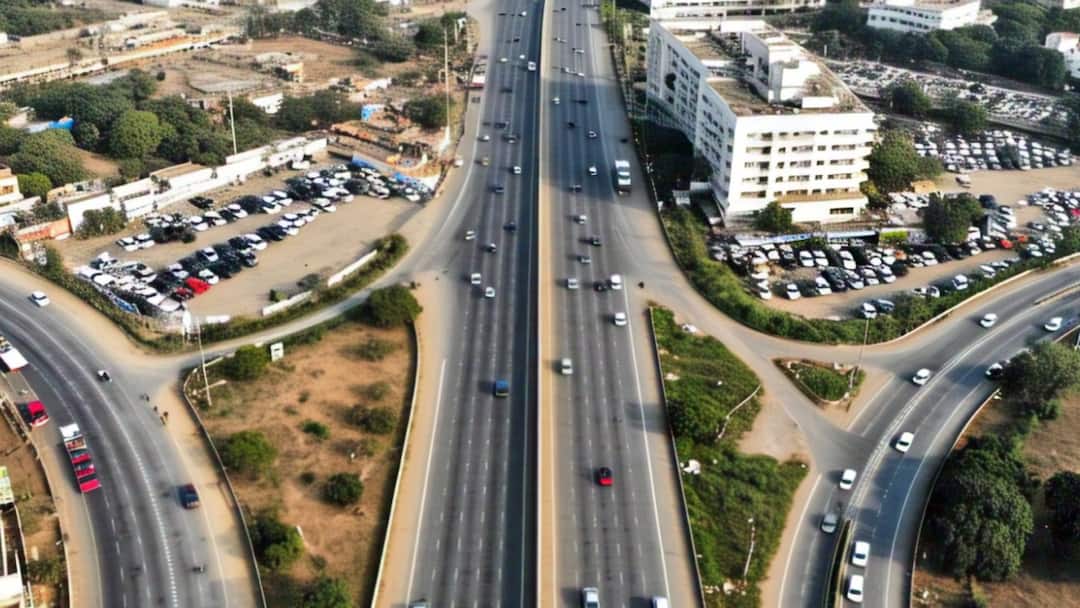 Chennai Peripheral Ring Road : ரோடுனா இப்படி இருக்கணும்.. 120 கிலோமீட்டர் வேகம்.. துவங்கியது 3-வது கட்டப்பணிகள்..