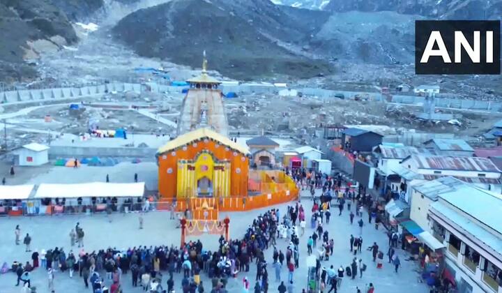 केदारनाथ यात्रेला आजपासून (2 मे) सुरूवात झाली असून त्यासाठी देशभरातले भक्तगण दाखल झालेत. (Image Credit- ANI)