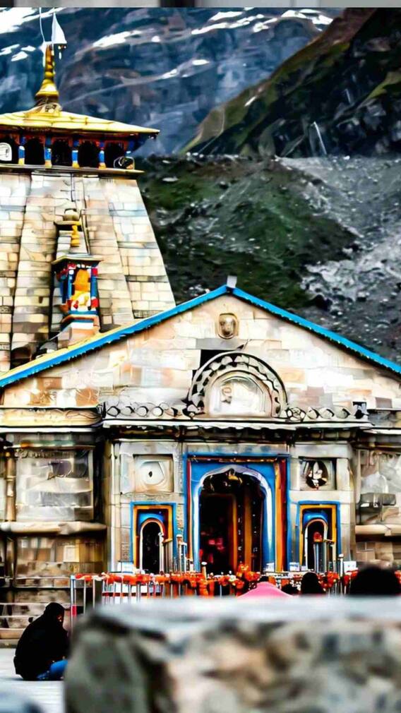 केदारनाथ के लिए हेलिकॉप्टर कहां से होता है बुक?