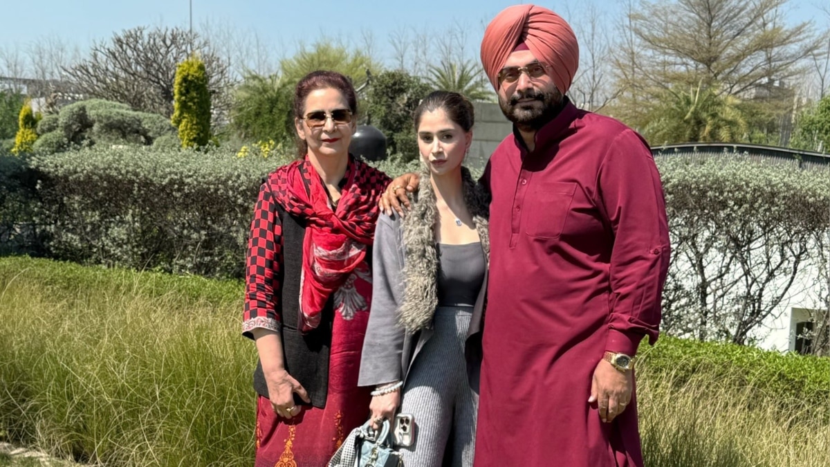 नवजोत सिंह सिद्धू ऐसा क्या करते हैं, जो बेटी राबिया की हो जाती है लड़ाई? बोलीं- ‘इन्हें तीन-तीन घंटे…’, मां को लेकर किया ये खुलासा