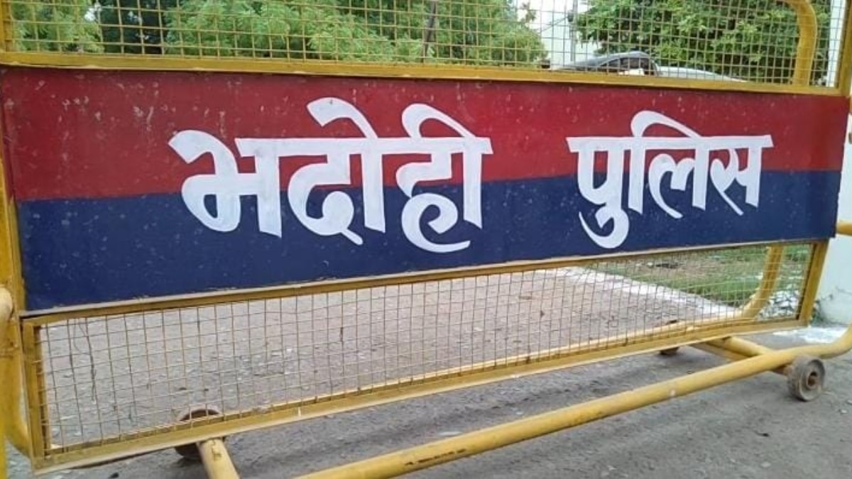 भदोही में संदिग्ध अवस्था में रेल पटरी पर मिला युवक और युवती का शव, जांच में जुटी पुलिस