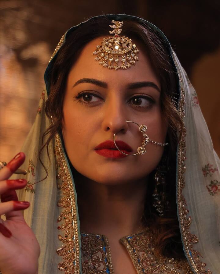 In her caption, Sonakshi reflected on her character Fareedan and thanked fans for embracing her.