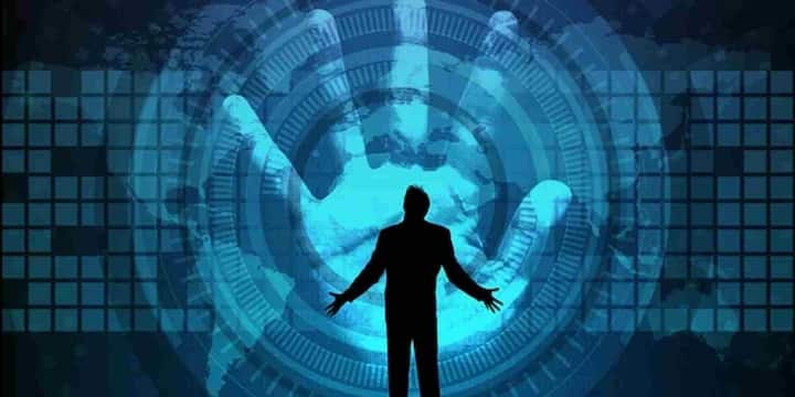 रिपोर्ट बताती है कि हाल ही में भारतीय एजेंसियों ने कई पाकिस्तानी साइबर हमलों को नाकाम किया है. दोनों देशों के हैकिंग ग्रुप्स के बीच तकनीकी लड़ाई छिड़ी हुई है. इंडिया साइबर फोर्स नाम के एक भारतीय समूह ने हाल ही में पाकिस्तान की सरकारी वेबसाइटों और कंपनियों के डेटा तक पहुंच बनाने का दावा किया था. इसके जवाब में पाकिस्तानी 'टीम इंसेन पीके' ने भारतीय सेना के कॉलेज और नर्सिंग वेबसाइट को निशाना बनाकर वहां भ्रामक संदेश पोस्ट किए.