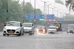 Delhi Rains: भारी बारिश से पानी-पानी हुई दिल्ली, जलभराव के दिखे नजारे, बेदम साबित हुई DJB-PWD-MCD की तैयारियां