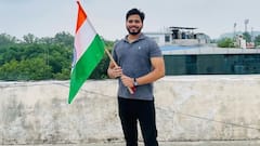 Success Story: ঠাকুরদা ছিলেন চম্বলের ডাকাত, ৮৮ লাখ প্যাকেজের চাকরি ছেড়ে নাতি এখন সফল IAS ! কে এই দেব তোমর ?