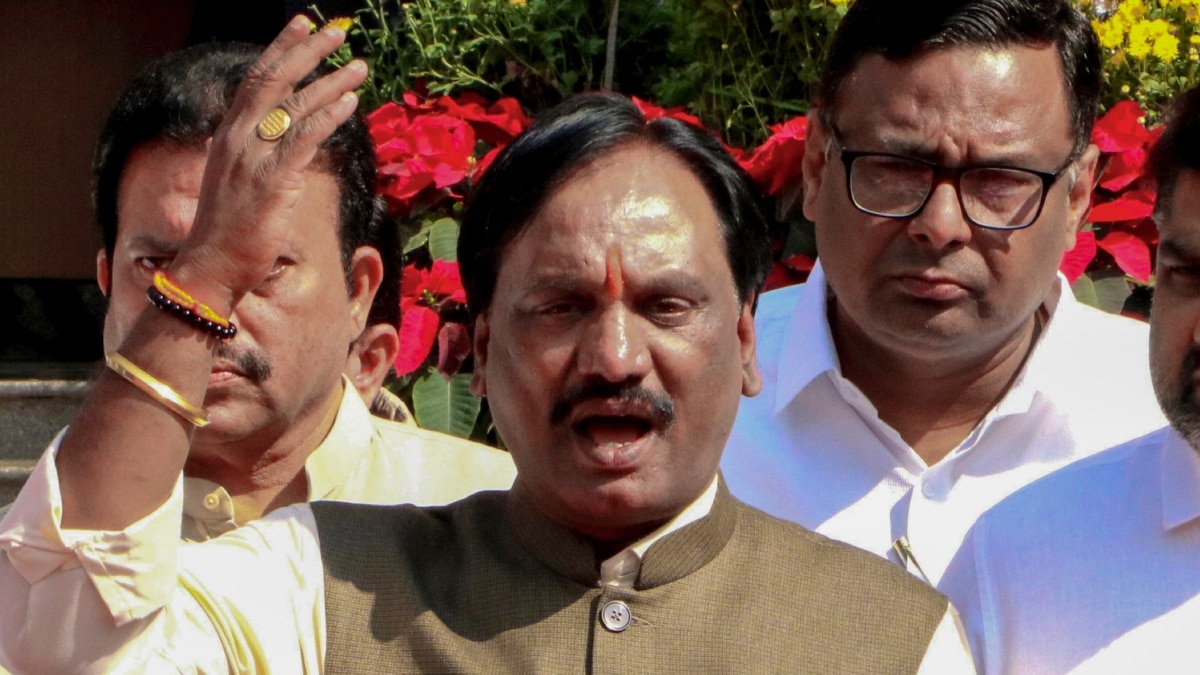 ‘महाराष्ट्र सरकार खुद ही दे रही खुद को रेटिंग, यह लोकतंत्र का मजाक’, अंबादास दानवे का हमला