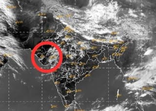 Gujarat Rain: કાળઝાળ ગરમી વચ્ચે ગાજવીજ સાથે વરસાદની આગાહી, જાણો ક્યાં તૂટી પડશે ?
