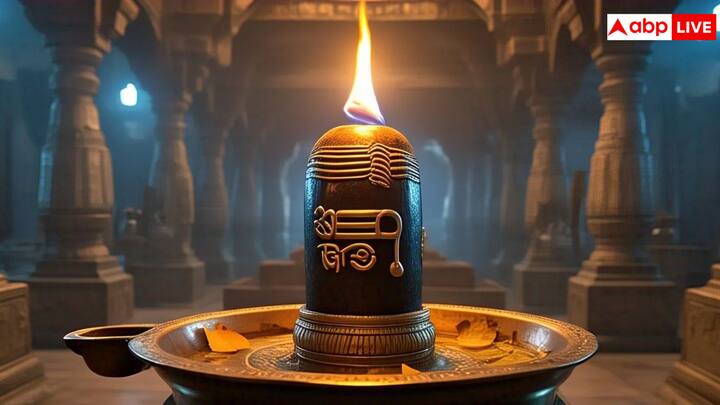 दीपक का प्रकाश अज्ञान रूपी अंधकार को दूर करता है.जब उसे बेलपत्र पर रखकर शिवलिंग के सामने जलाया जाता है,तो यह ब्रह्माण्डीय ऊर्जा को आकर्षित करता है और साधना की शक्ति कई गुना बढ़ जाती है.