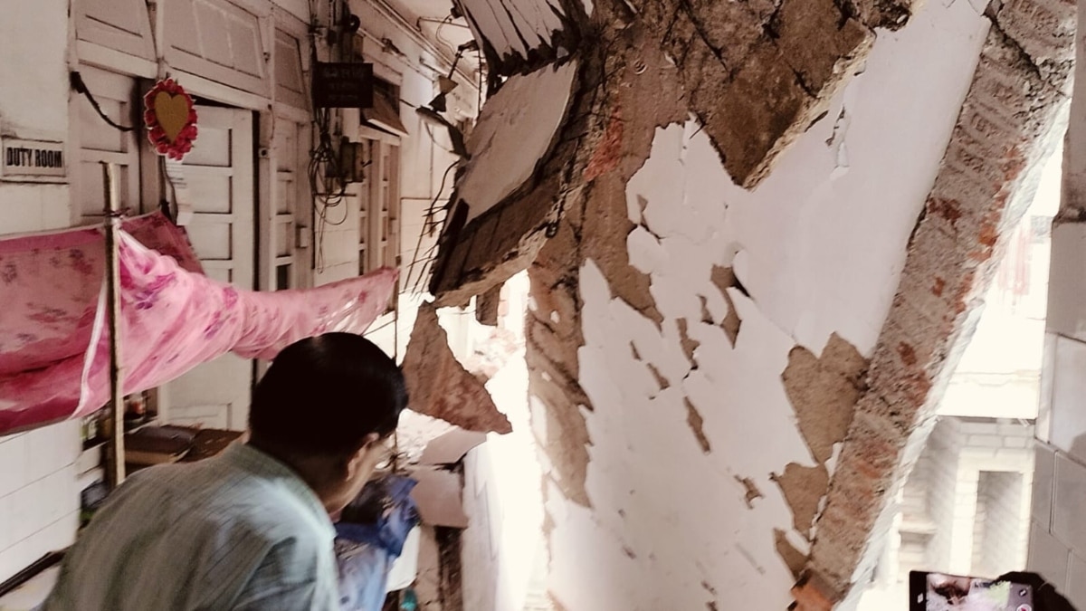 जमशेदपुर के MGM अस्पताल में बड़ा हादसा, मेडिसिन वार्ड का छज्जा गिरने से 4 मरीज मलबे में दबे