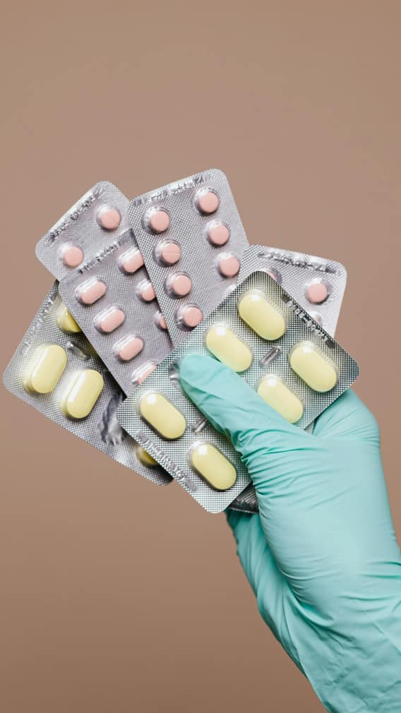 किस देश में मिलती हैं सबसे सस्ती दवाएं