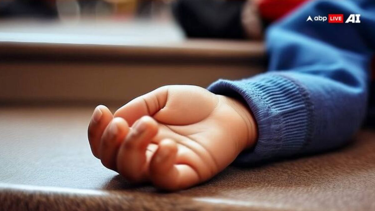 इंदौर: 3 साल की बच्ची को माता-पिता ने करवाया ‘संथारा’ व्रत, कुछ मिनटों में मासूम ने त्याग दिए प्राण, ये कितना सही?