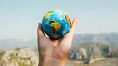 Shape Of Earth: पूरी तरह से गोल नहीं है हमारी पृथ्वी, जानें कहां-कहां से है चपटी?