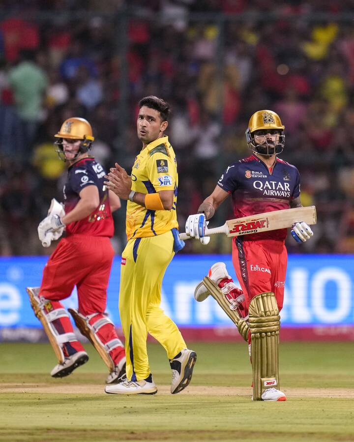 Virat Kohli creates history equals david warner most half century record in ipl csk vs rcb indian premier league 2025 23 कोहली ने आईपीएल में कुल 8 शतक लगाए हैं. कोहली ने 263 आईपीएल मैचों में 132.60 की स्ट्राइक रेट से 8509 रन बनाए हैं. इस दौरान उनका औसत 39.57 का रहा है.