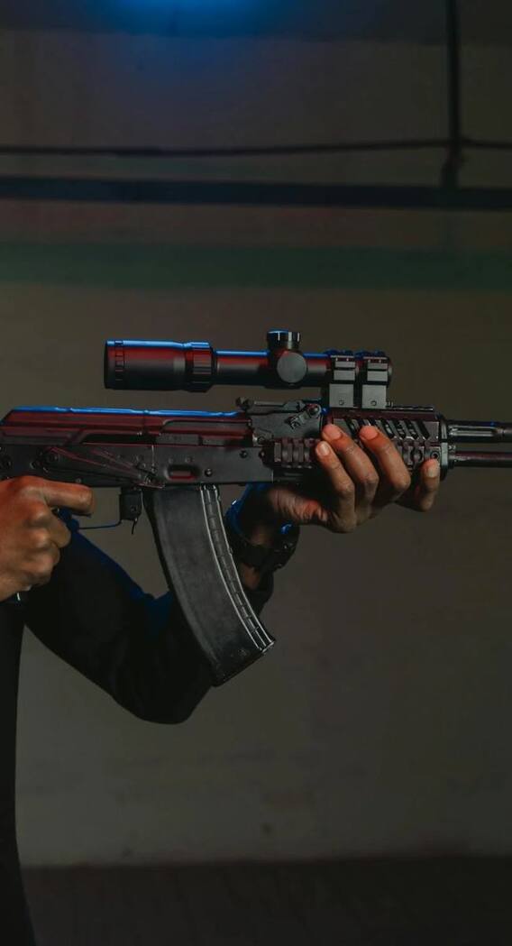 क्या भारत में कोई भी खरीद सकता है AK-47 राइफल?