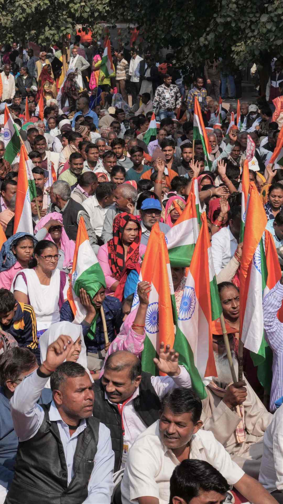 कास्ट सर्टिफिकेट की जरूरत ज्यादातर सरकारी नौकरियों, स्कॉलरशिप्स आदि में आरक्षण लेने के लिए भी होती है