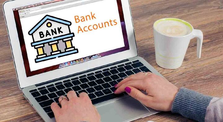 4) तुम्ही ऑनलाईन बँकिंग वापरत नसाल तर प्रत्यक्ष बँकेत जाऊनही तुम्ही लाडकी बहीण योजनेचे पैसे आलेले आहेत की नाही, हे तपासू शकता.