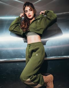 तो इस तरह खुद को फिट रखती हैं रिया चक्रवर्ती, यहां है उनके कर्वी फिगर का सीक्रेट,