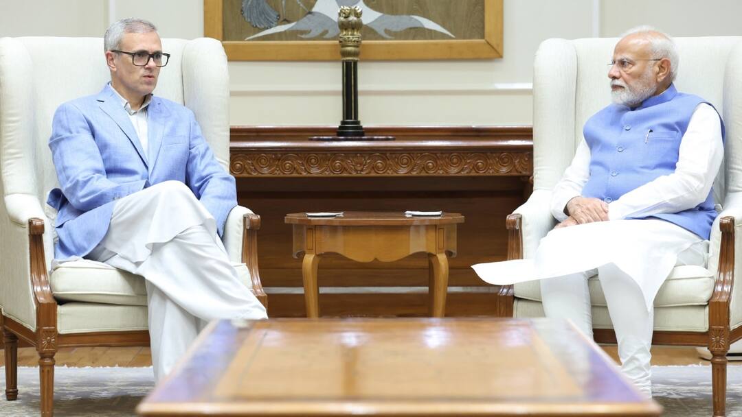 पहलगाम हमले के बाद पीएम मोदी से CM उमर अब्दुल्ला की पहली मुलाकात, दिया ये बड़ा बयान CM Omar Abdullah Meets PM Narendra Modi after Pahalgam Terro Attack Jammu Kashmir पहलगाम हमले के बाद पीएम मोदी से CM उमर अब्दुल्ला की पहली मुलाकात, दिया ये बड़ा बयान
