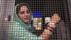 भारत या पाकिस्तान, अभी कहां हैं CRPF से बर्खास्त जवान मुनीर अहमद की पत्नी मीनल खान?