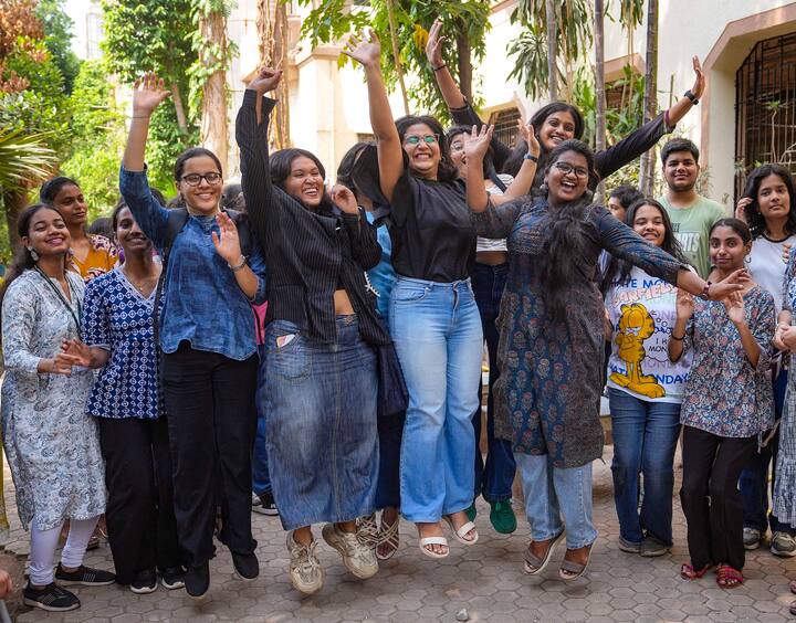 उच्च माध्यमिक प्रमाणपत्र म्हणजेच बारावी परीक्षेचा निकाल खालील अधिकृत संकेतस्थळांवर सोमवार दिनांक 05 मे, 2025 म्हणजे आज दुपारी 1.00 वाजता ऑनलाईन जाहीर करण्यात येत आहे.