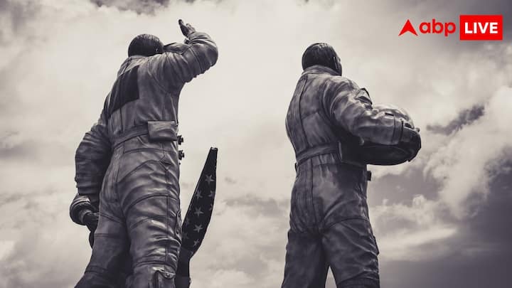 यहां एक बात गौर करने वाली है कि इंसानों के जिंदा रहने के लिए ऑक्सीजन पृथ्वी की तरह से केवल कुछ सौ मीटर तक ही उपलब्ध है. इससे ज्यादा ऊंचाई पर जाने से सांस फूलने लगती है और हमें ऑक्सीजन सपोर्ट की जरूरत पड़ती है.