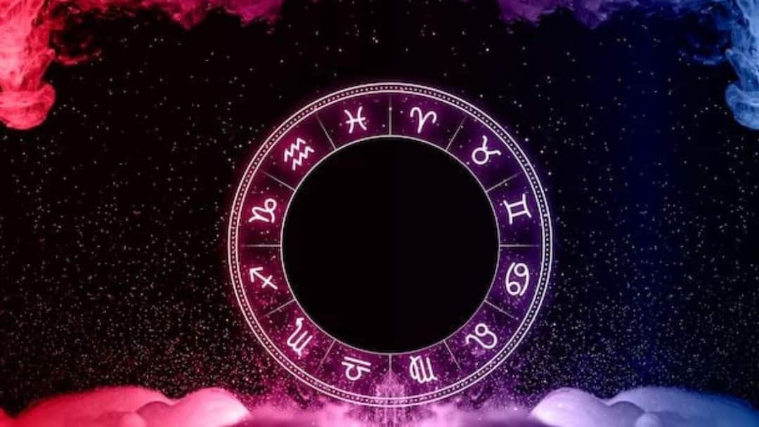 Rasi Phalalu Today 4th May 2025: ఈ రాశులవారికి నూతన ఆదాయ మార్గాలు పెరుగుతాయి, ఈ రాశులవారు లైఫ్ ని ఎంజ్ చేస్తారు - మే 04 రాశి ఫలాలు Rasi Phalalu Today in Telugu 4th May 2025 Daily Horoscope Predictions All Zodiac Signs Mesha to Meena Rasi Phalalu Today 4th May 2025: ఈ రాశులవారికి నూతన ఆదాయ మార్గాలు పెరుగుతాయి, ఈ రాశులవారు లైఫ్ ని ఎంజ్ చేస్తారు - మే 04 రాశి ఫలాలు