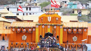 Portals Of Badrinath Dham Open To Devotees, Temple Decorated With 40 Quintals Of Flowers