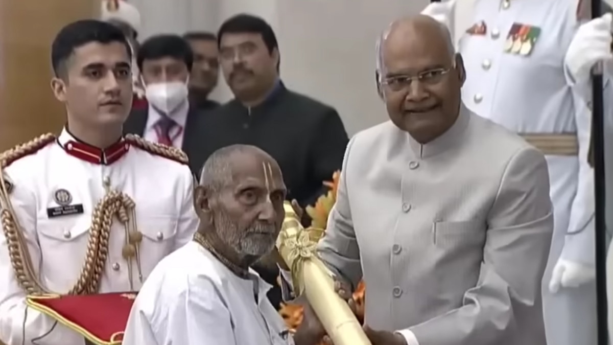 पद्मश्री बाबा शिवानंद महाराज का निधन, 129 वर्ष की आयु में ली अंतिम सांस, सीएम ने जताया शोक