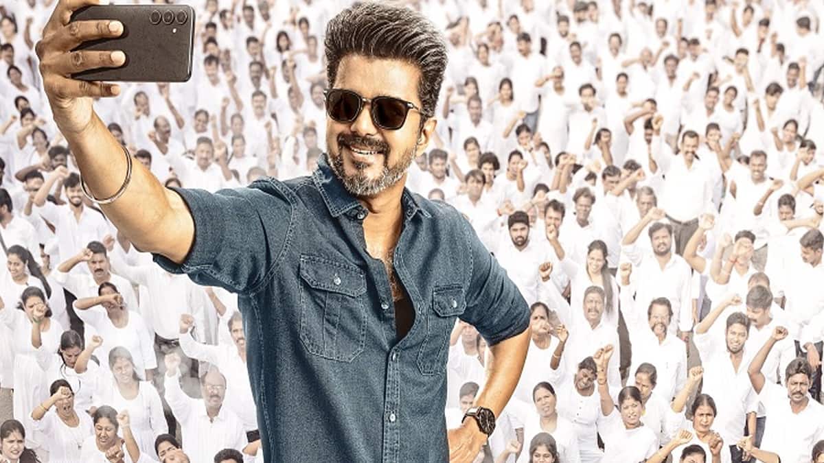 சூட்டிங் முடிந்த கையோடு 'ரோடு ஷோ' நடத்திய நடிகர் விஜய்.. உற்சாக வரவேற்பு அளித்த கிராம மக்கள்