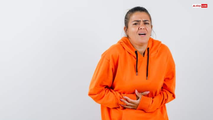 पेट में कीड़े की परेशानी होने पर अक्सर काफी दर्द और खुजली महसूस होती है. ऐसे में इस परेशानी को कम करना बहुत ही जरूरी है. आइए जानते हैं पेट में कीड़े की परेशानी कैसे करें कम?