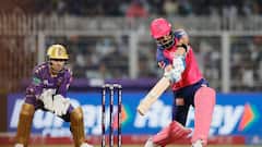 रियान पराग के बैट पर क्यों नहीं है कोई स्टिकर? जानें क्या है सादे बैट से खेलने की वजह