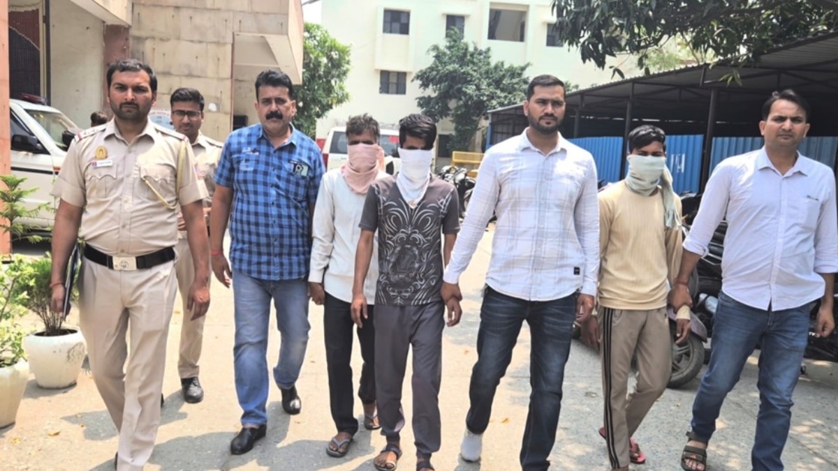 दिल्ली में सवारी बनकर यात्रियों को लूटने वाले 3 क्रिमिनल गिरफ्तार, पूछताछ में किया चौंकाने वाला खुलासा