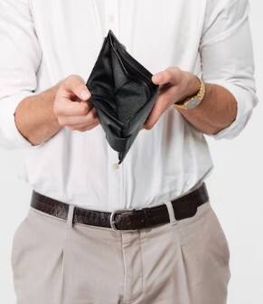 ਹਮੇਸ਼ਾ ਪੈਸੇ ਦੀ ਤੰਗੀ ਤੇ ਮਿਹਨਤ ਦੇ ਬਾਵਜੂਦ ਨਹੀਂ ਮਿਲ ਰਹੀ ਤਰੱਕੀ? ਅਜਮਾਓ ਇਹ ਉਪਾਅ, ਮਿਲੇਗਾ ਫਾਇਦਾ