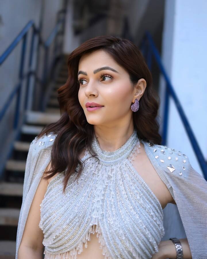 ટીવીની પ્રિય 'છોટી બહુ' અને રિયાલિટી શો ક્વીન રૂબીના દિલૈક ફરી એકવાર પોતાના લેટેસ્ટ લુકથી ચાહકોના દિલ પર રાજ કરી રહી છે.