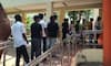 NEET UG 2025: கெடுபிடிகளுக்கு மத்தியில் நீட் தேர்வு; தவித்த மாணவர்கள்- ஓடிவந்து உதவிய காவலர்கள்!