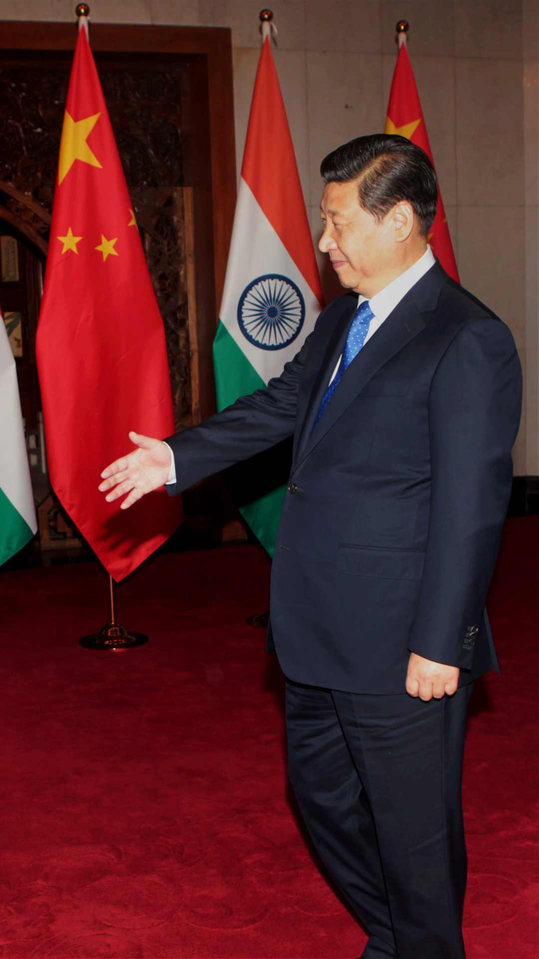 चीन की सत्ता के शिखर पर पहुंचे जिनपिंग की कहानी काफी संघर्ष भरी है