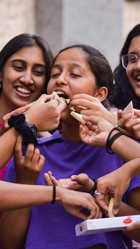 बारावीचा निकाल जाहीर, पाहा विभागनिहाय निकाल!