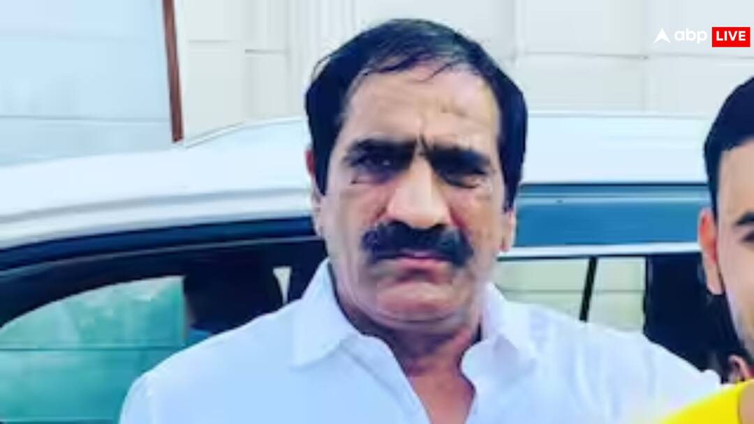 पूर्व कांग्रेस विधायक धर्म सिंह छोकर को ED ने किया गिरफ्तार! मनी लॉन्ड्रिंग और होमबायर्स संग धोखाधड़ी का आरोप ED arrested former Haryana Congress MLA Dharam Singh Chhoker in a money laundering case ANN पूर्व कांग्रेस विधायक धर्म सिंह छोकर को ED ने किया गिरफ्तार! मनी लॉन्ड्रिंग और होमबायर्स संग धोखाधड़ी का आरोप