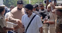 ஜனநாயகன் படப்பிடிப்பை முடித்த விஜய் சென்னை வந்தடைந்தார்.. ரசிகர்கள் உற்சாக வரவேற்பு