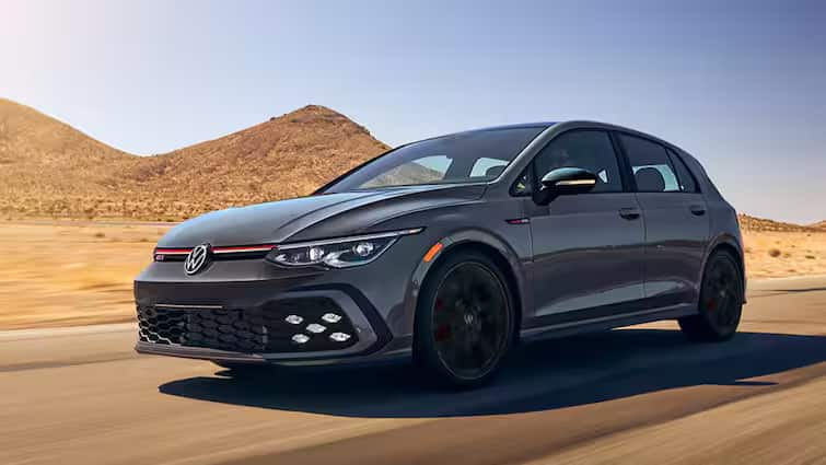 Volkswagen Golf GTI started bookings in India know features and Launch details भारत में Volkswagen Golf GTI की बुकिंग शुरू, लेकिन पहले पास करनी होगी एक क्विज, जानें कैसे होंगे फीचर्स और कब तक होगी लॉन्‍च
