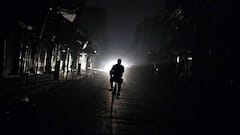 Blackout Rules: युद्धादरम्यानचा ब्लॅकआउट म्हणजे काय? हे नियम घरातील लाईटपासून ते वाहनांच्या लाईटपर्यंत सर्वांवर होतात लागू