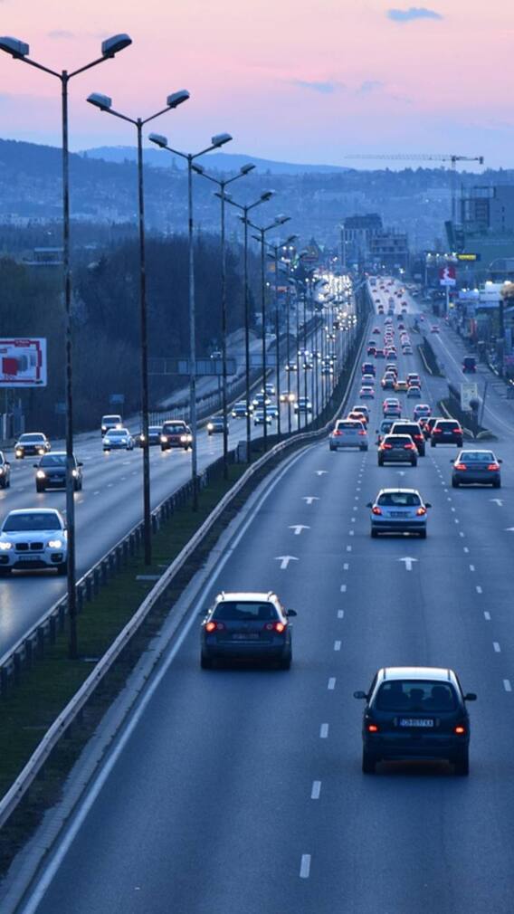 सड़क या हाइवे पर हो कोई दिक्कत तो ये तीन नंबर आएंगे बड़े काम