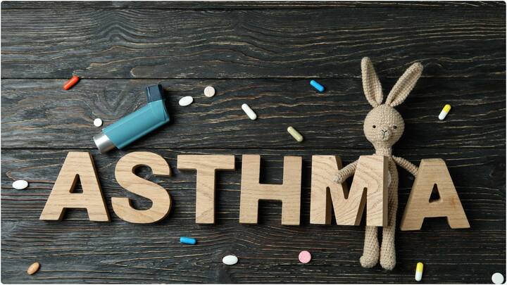 ఆస్తమా ఉన్నవారికి ఉబ్బసం, శ్వాస తీసుకోవడంలో ఇబ్బంది పడుతుంది. గురక వస్తుంది. ఛాతీలో బిగుతుగా ఉంటుంది. తీవ్రమైన దగ్గుకు దారితీస్తుంది. ఈ లక్షణాలు ఆస్తమాలో భాగమే.