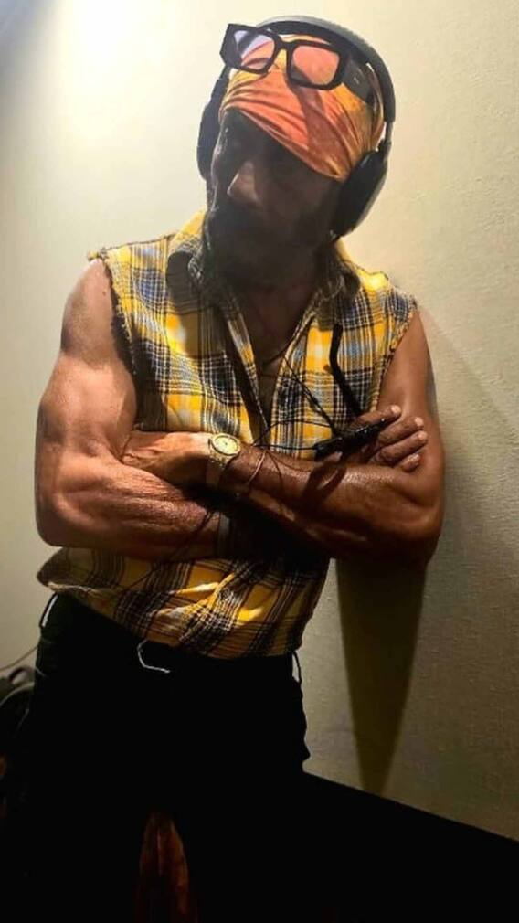 घंटों टॉयलेट की लाइन में खड़ा रहता था ये एक्टर, बाद में बन गया सुपरस्टार